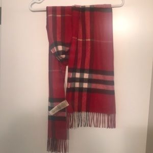 Burberry metallic red scarf